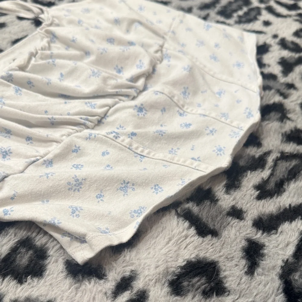 Hollister White Cami Top With Micro Ruffles and Blue Floral Print - Picture 4 of 5